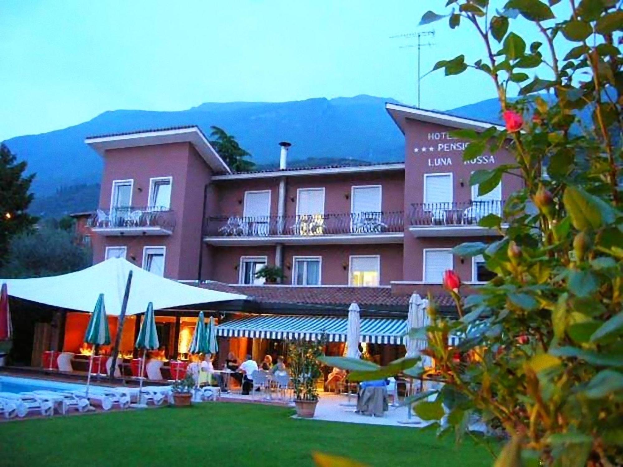 Hotel Luna Rossa (Adults Only) Malcesine Exterior photo