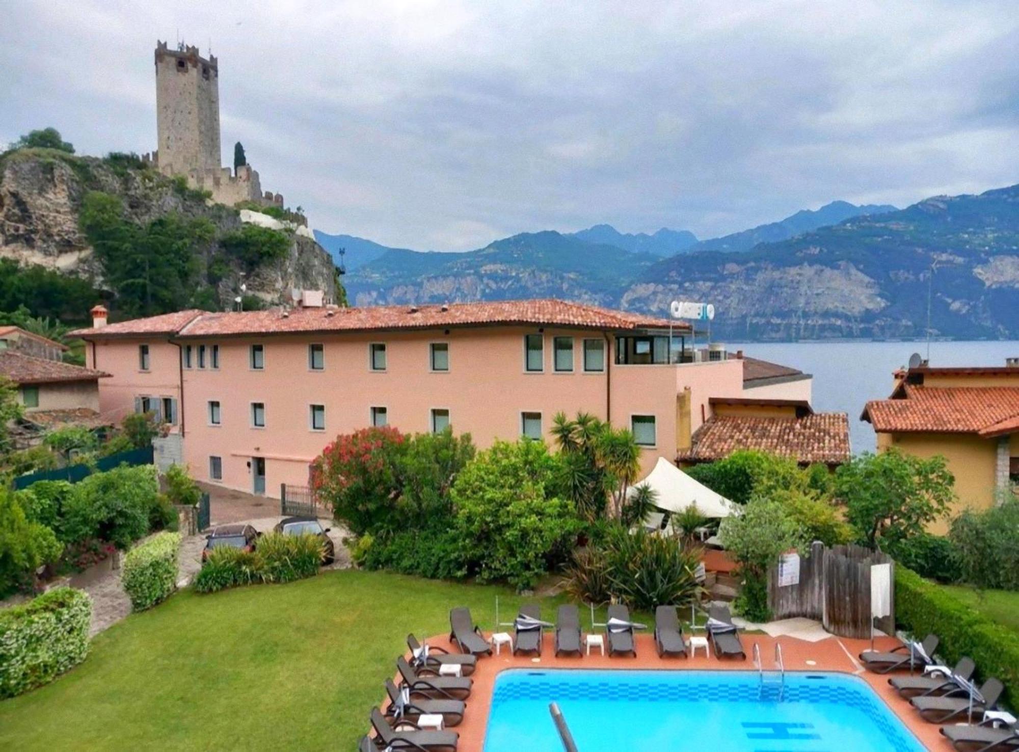 Hotel Luna Rossa (Adults Only) Malcesine Exterior photo